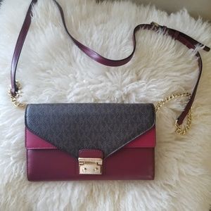 Michael Kors Wallet on Chain Red